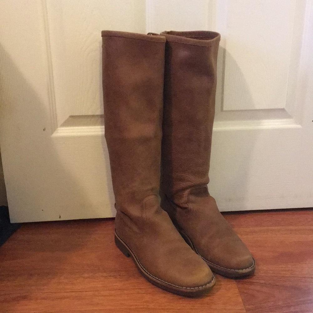 Roots boots